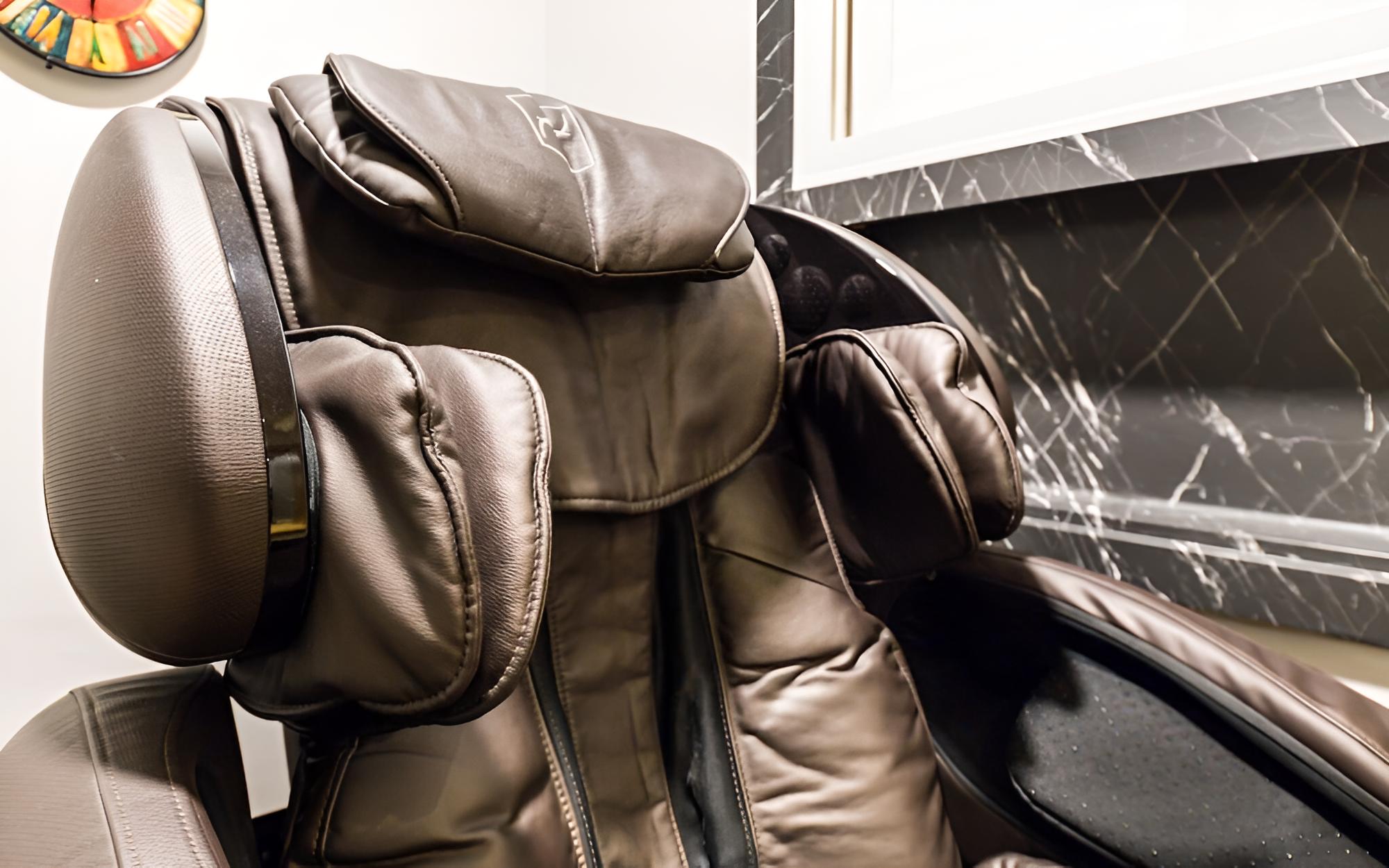 Room (Massage Chair Room (Bathtub Netflix A) - Photo 1