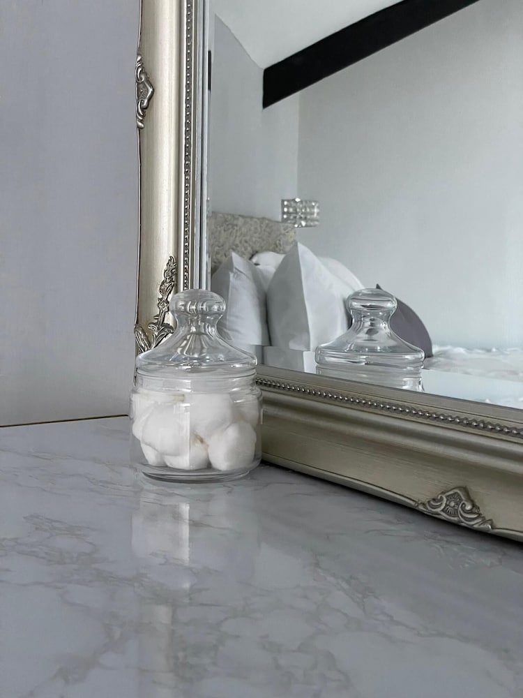 Apartment, Ensuite (Top floor) - Photo 9