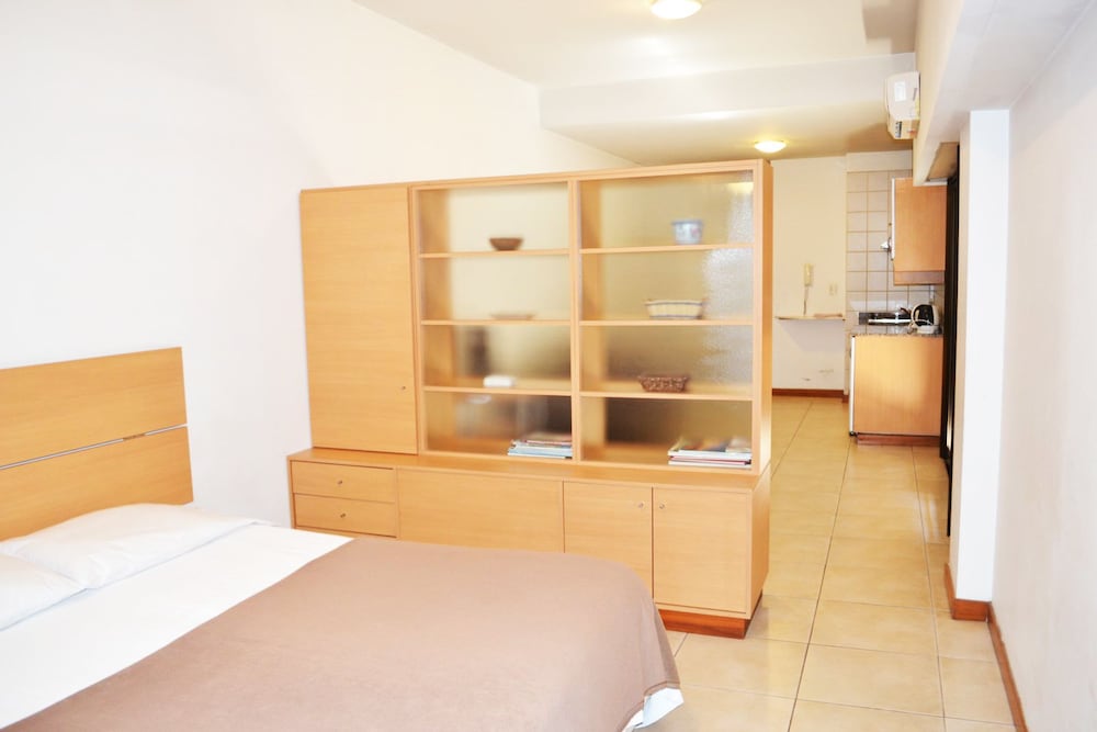 Apartment (3 Adults)