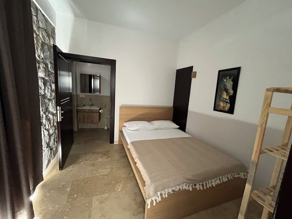 Basic Room