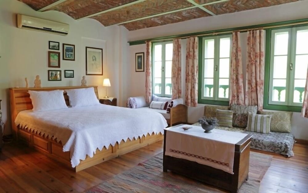 Duplex, 2 Bedrooms (Apartment )