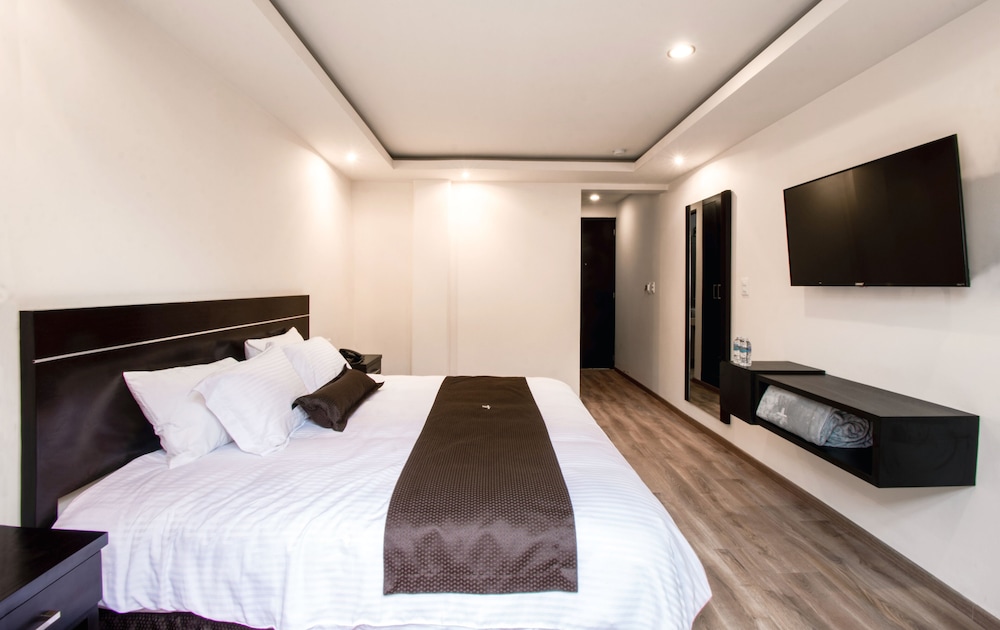 Grand Room photo 1