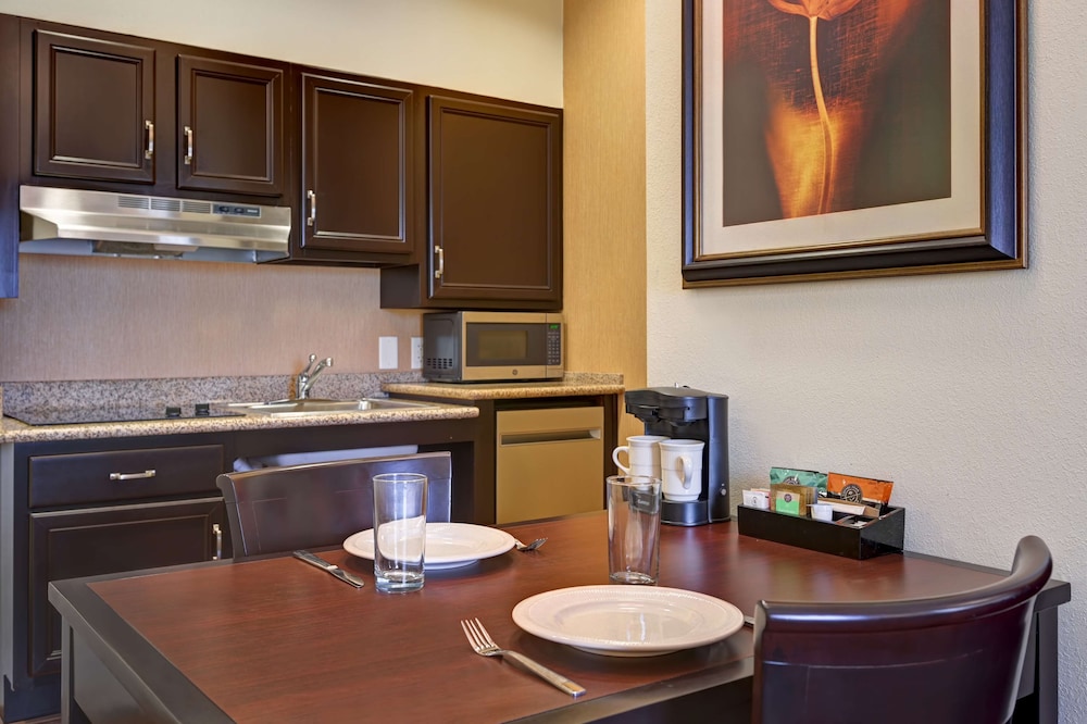 Suite, 2 Queen Beds - Photo 4