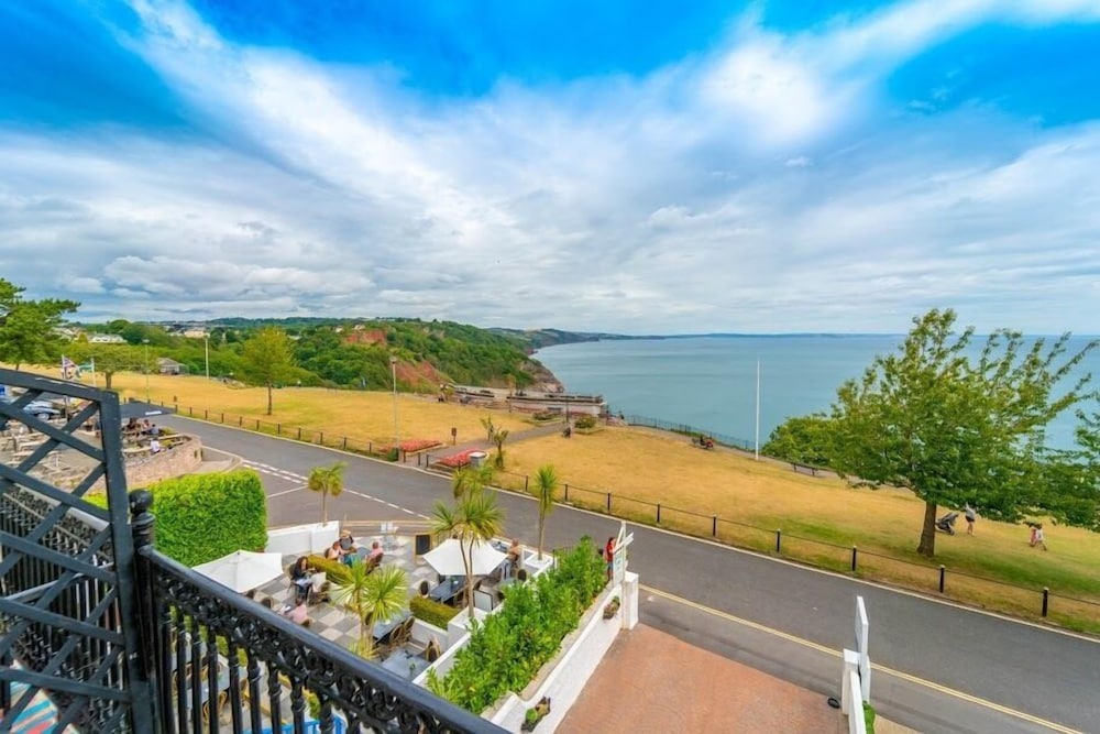 Double Room, Ensuite, Sea View photo 3