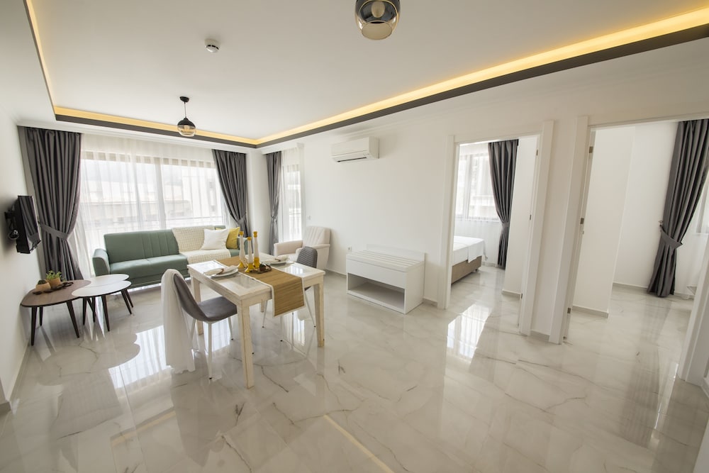 Superior Condo, 2 Bedrooms, City View
