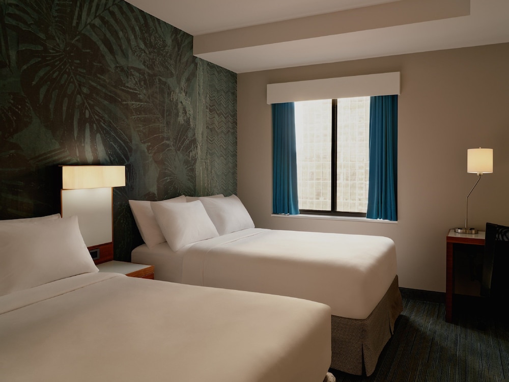 Room, 2 Queen Beds photo 3