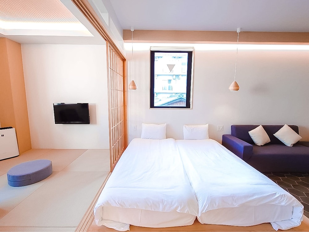 Family Double or Twin Room, Non Smoking, Bathtub