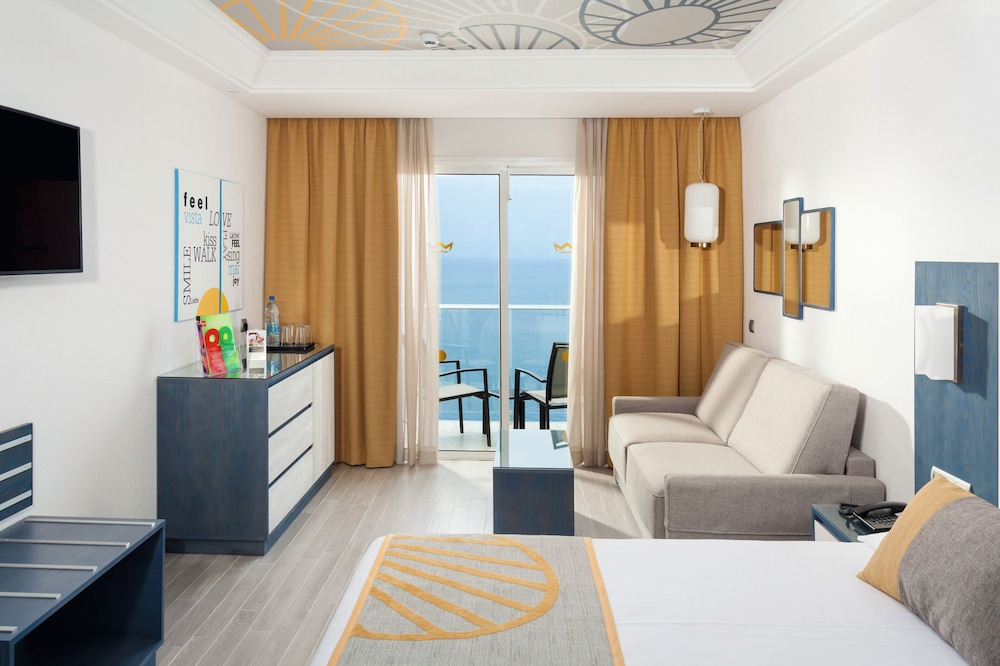 Standard Double Room, Sea View (Sofa Bed) - Photo 3