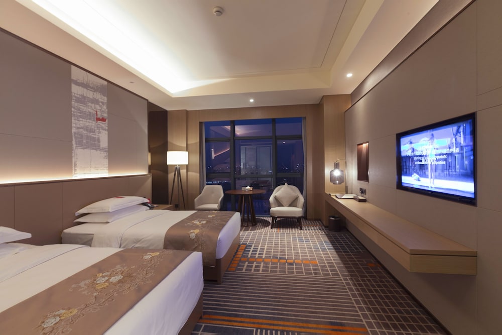 Deluxe Room, 2 Twin Beds photo 3