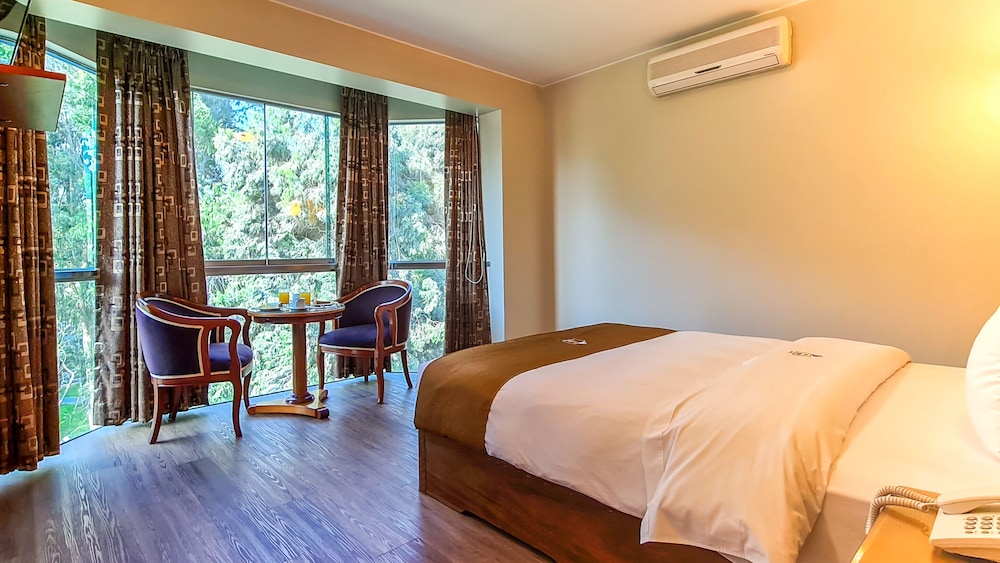 Junior Room