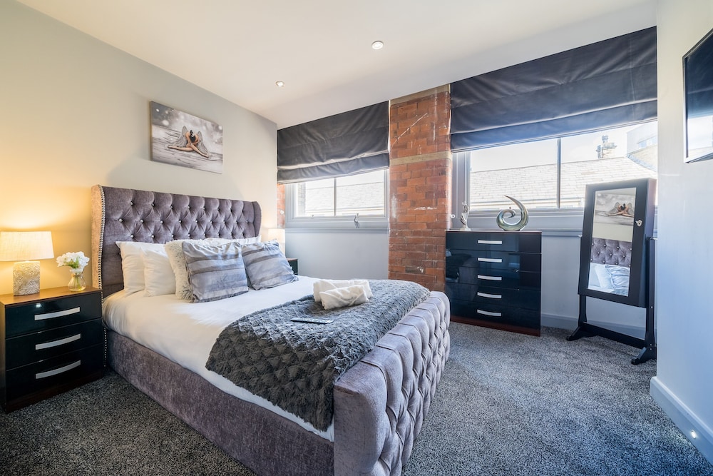 Deluxe Apartment, Accessible, Private Bathroom (One Bedroom Deluxe ) photo 1