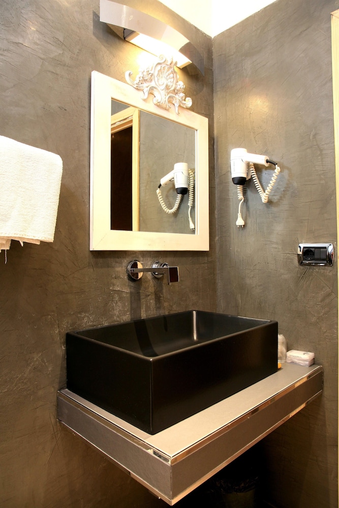 Double Room - Photo 43