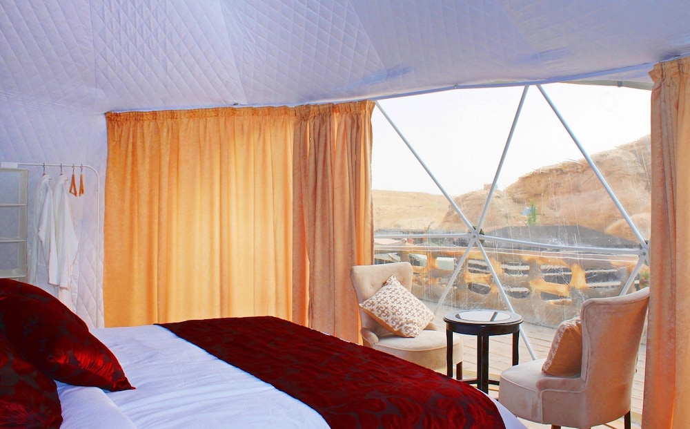 Superior Tent Dome, 1 Queen Bed, Balcony, Mountain View  (217526014) photo 3