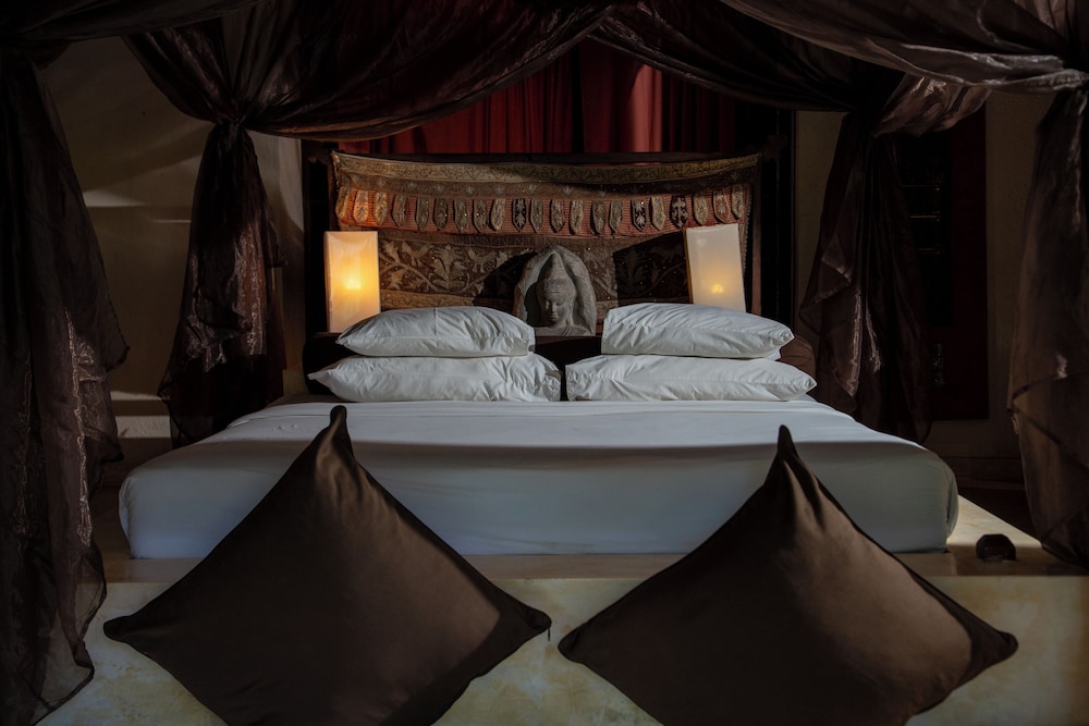 Deluxe Double Room, Balcony, Garden View
