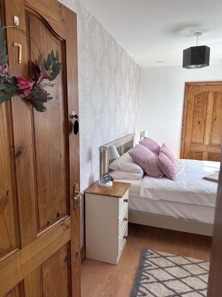 Traditional Double Room, 1 King Bed, Ensuite photo 1