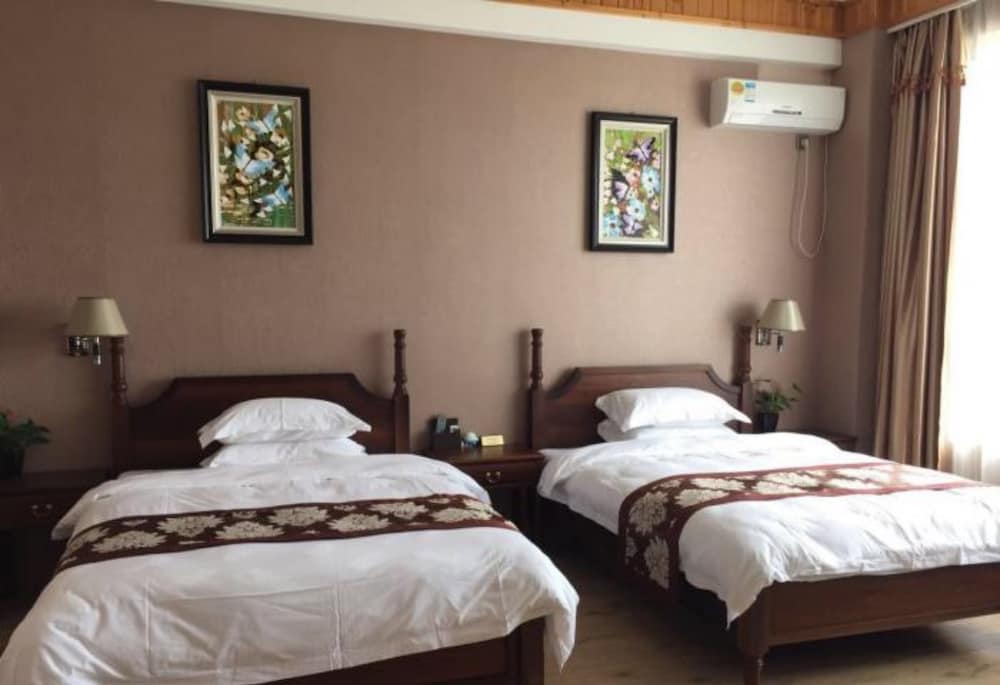 Deluxe Twin Room With Sea View photo 1