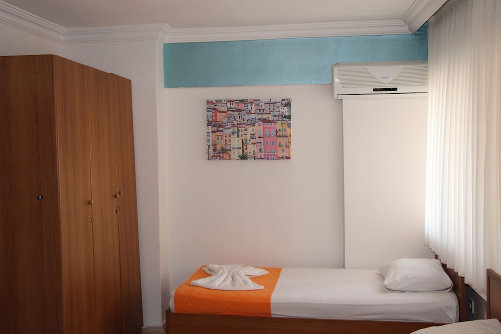 Standard Single Room photo 2
