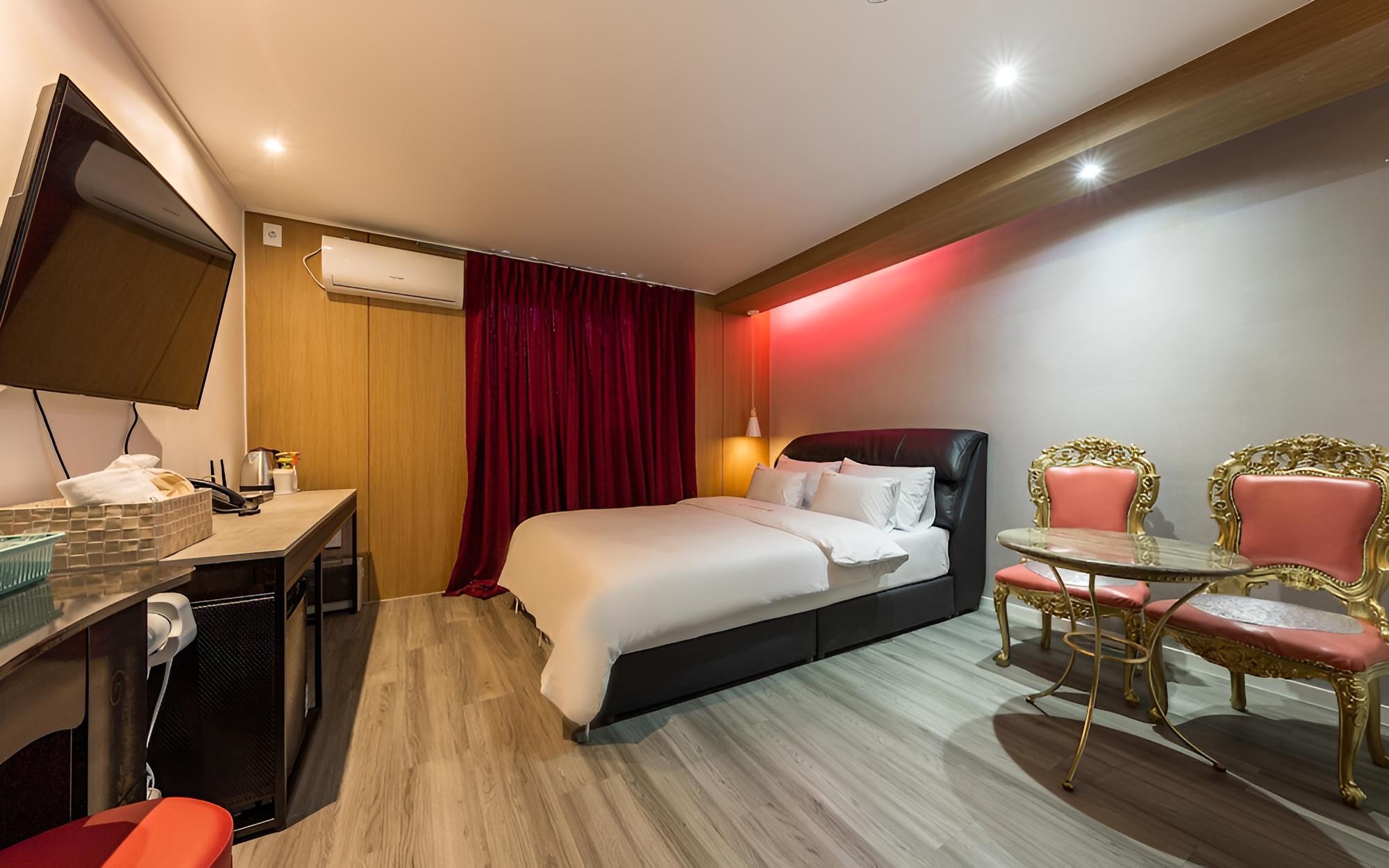 Room (Standard room) - Photo 1