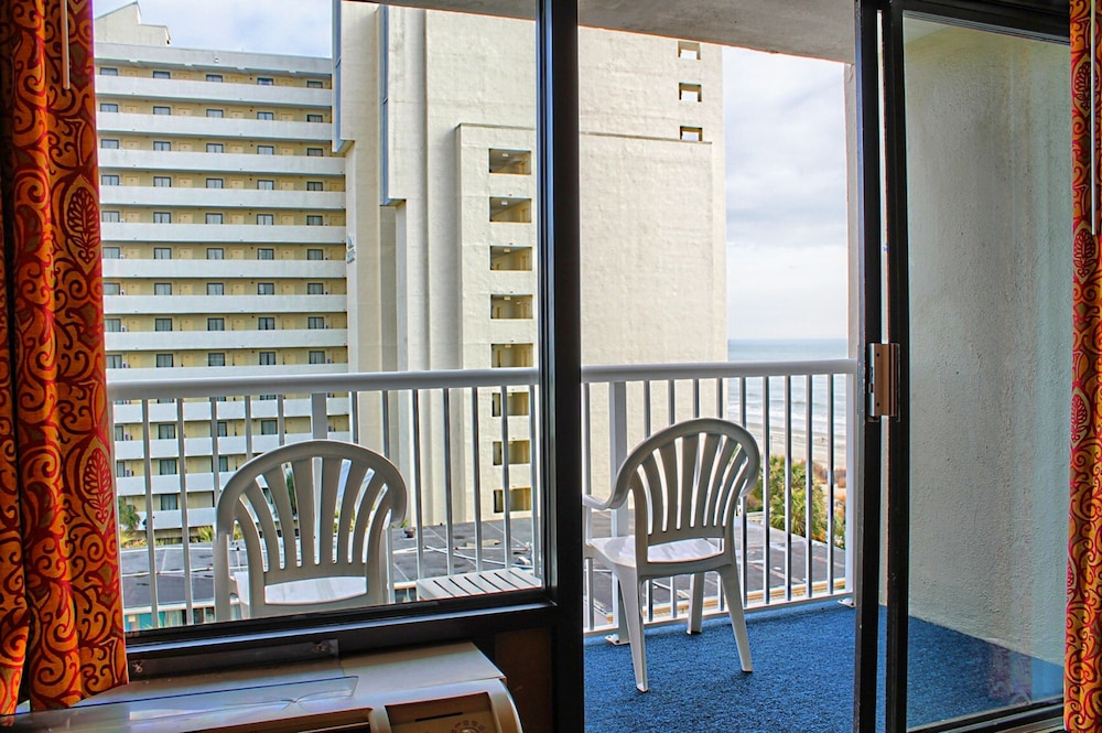 Standard Room, Partial Ocean View photo 3