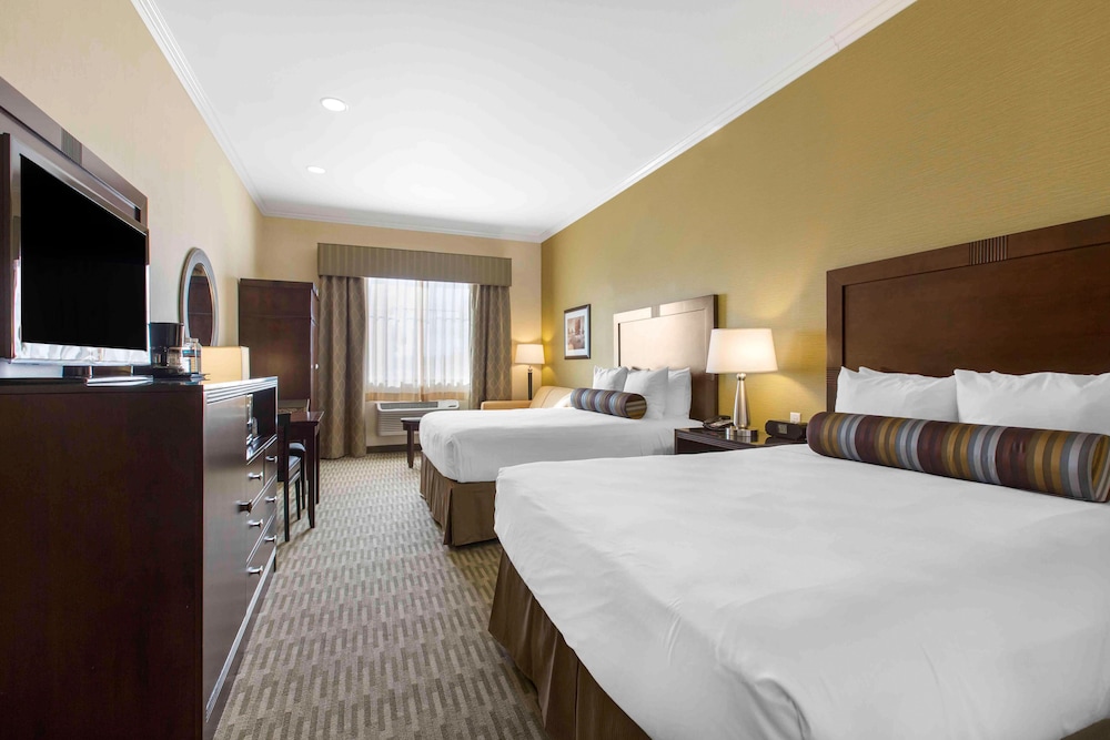 Room, 2 Queen Beds, Accessible, Non Smoking photo 3