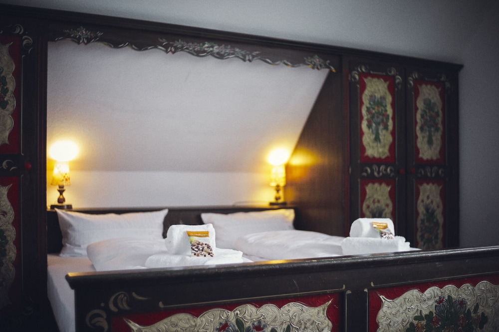 Basic Double Room, 1 Bedroom photo 2