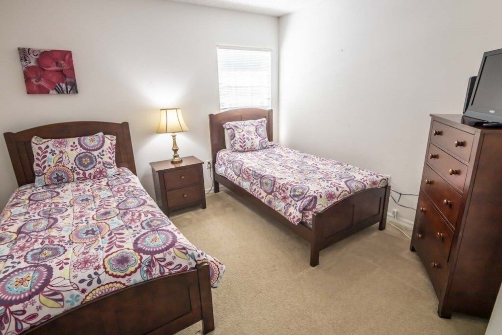 House, 3 Bedrooms photo 2
