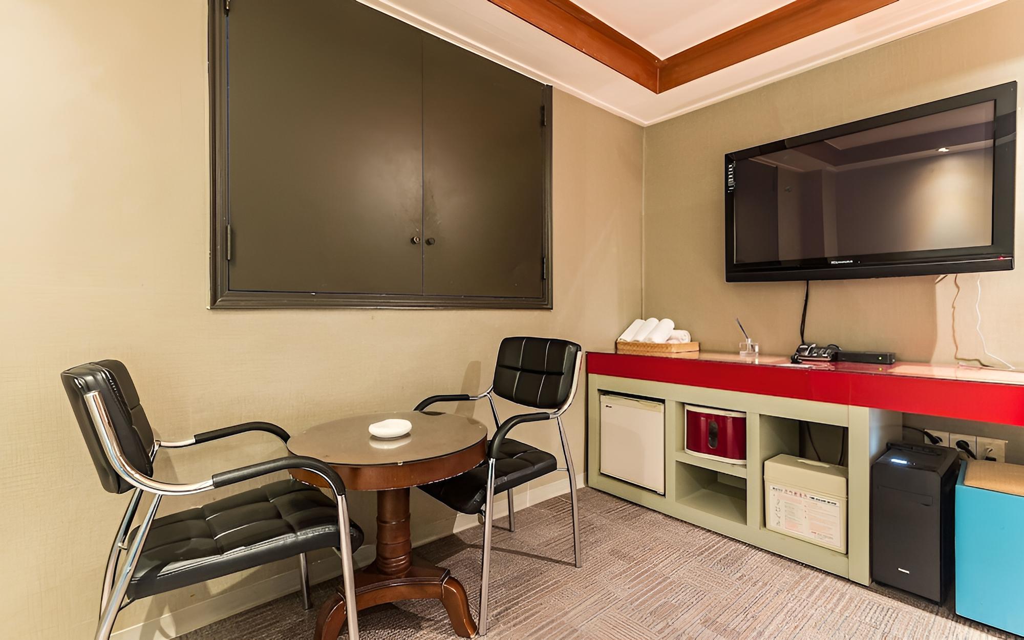 Room (Standard Room) - Photo 3