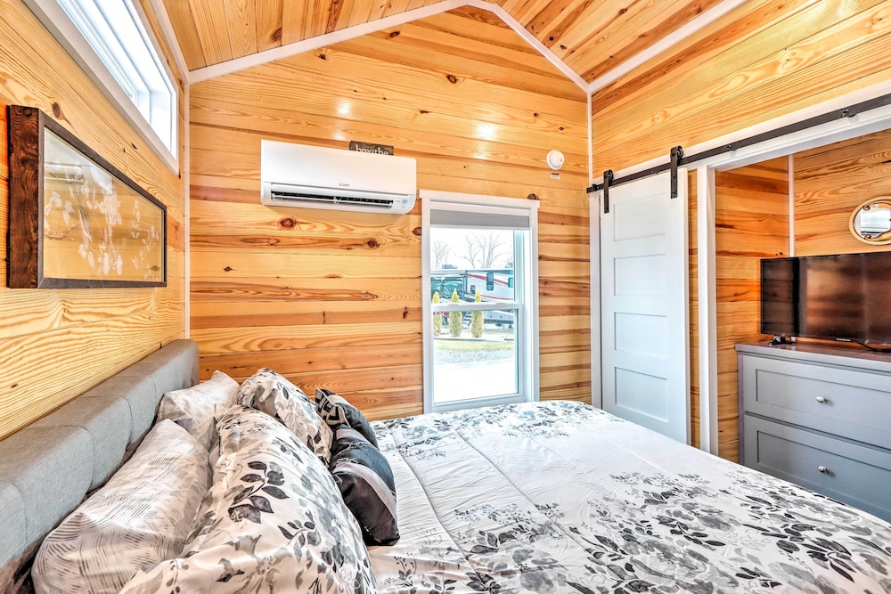 House (2 Bedrooms) photo 2