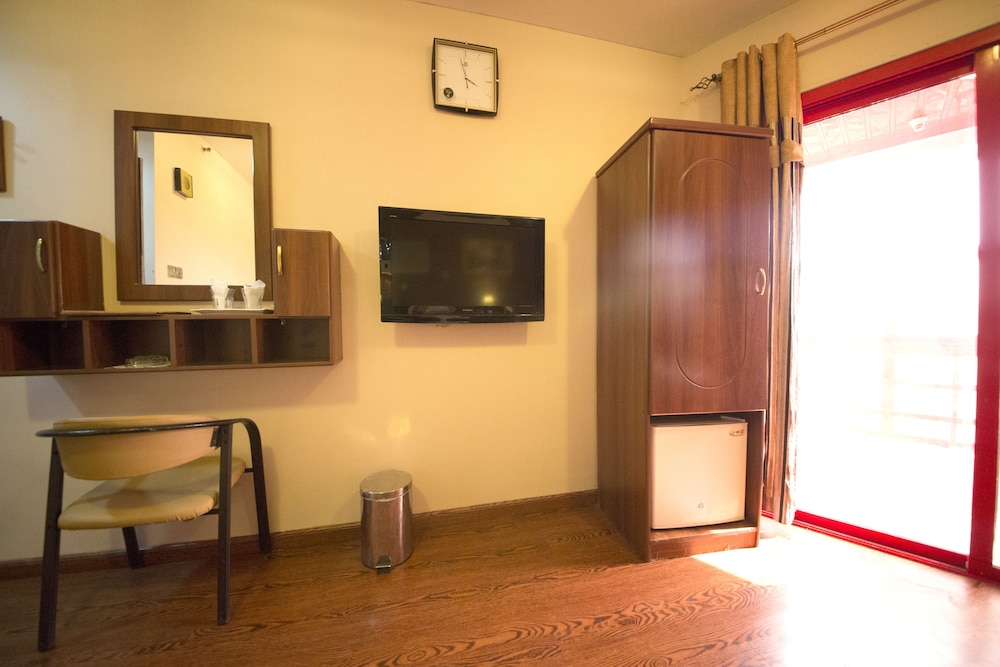 Family Quadruple Room photo 3