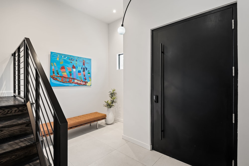 Lux Penthouse 4-story Stunner Rooftop Views, Billede 23