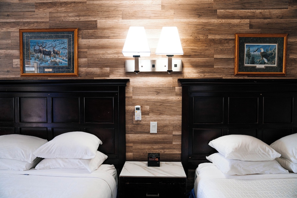 Two Queen Suite