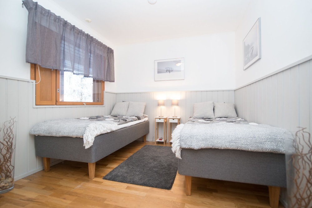 Comfort House, 2 Bedrooms, Sauna, Hill View photo 1