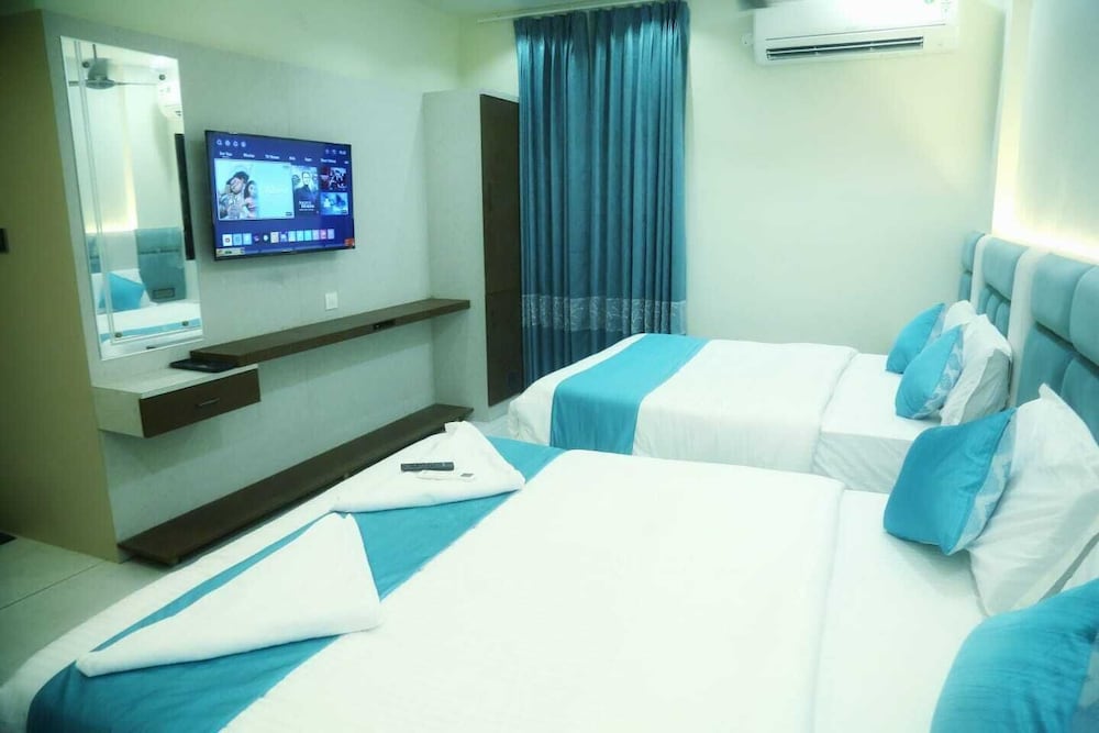 Superior Double Room, City View