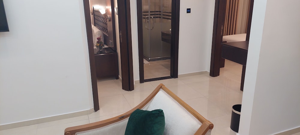 Executive Room photo 2