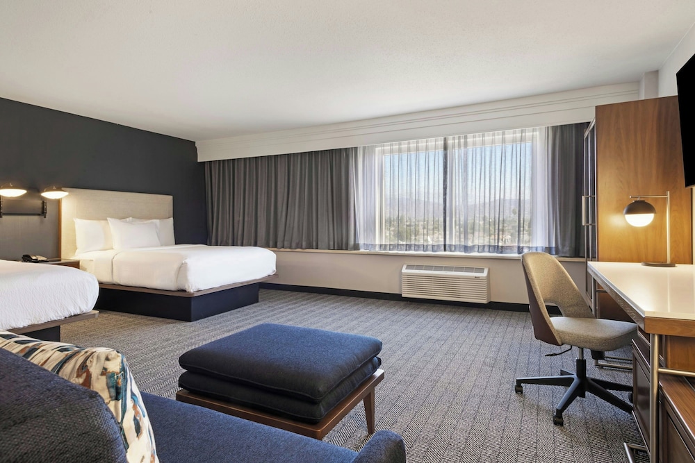 Junior Suite, Multiple Beds - Photo 1