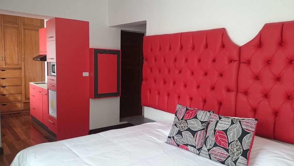 Premium Suite, 1 Bedroom, Ensuite photo 3