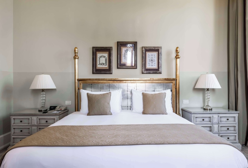 Deluxe Room, Courtyard View (Grand)