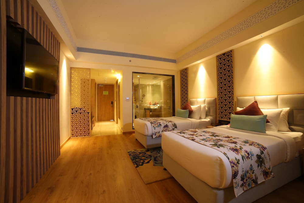 Deluxe Room - Photo 5