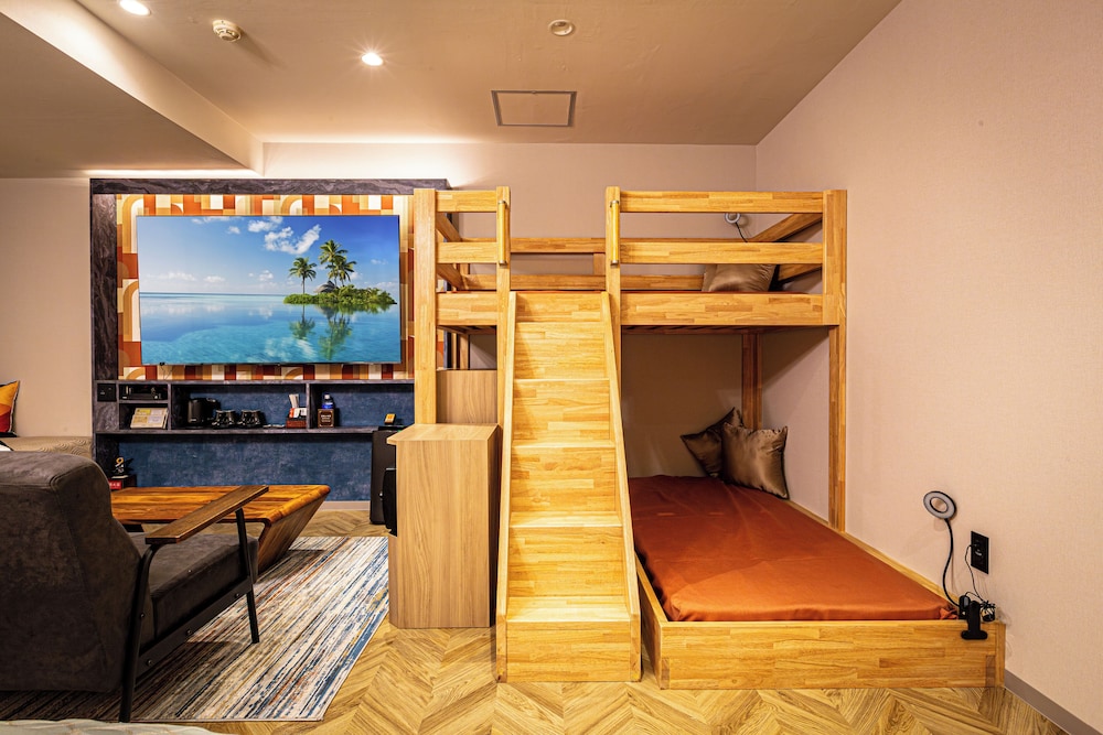 Balian Room, 6 Beds, Non Smoking photo 2