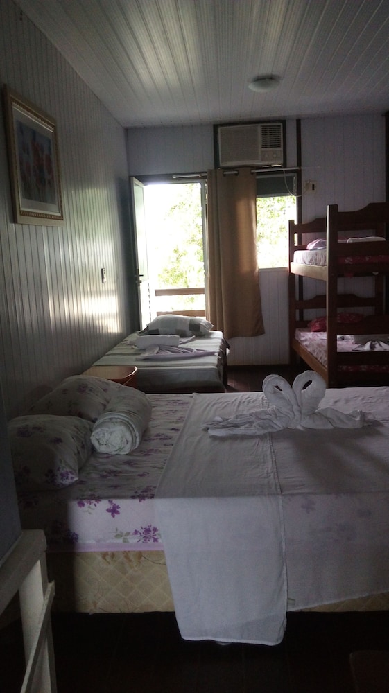Family Quadruple Room, Multiple Beds, Non Smoking photo 1