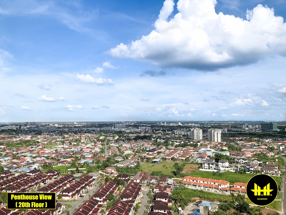 Basic Apartment, 3 Bedrooms, Smoking, Pool View photo 2