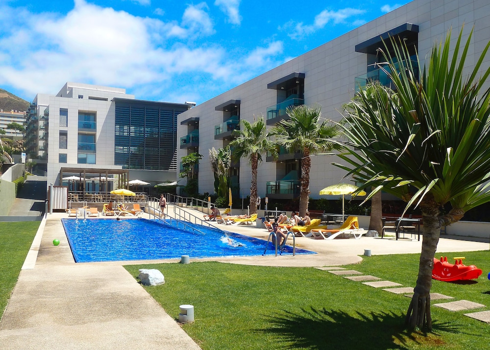 Twin Room, Pool View - Photo 4