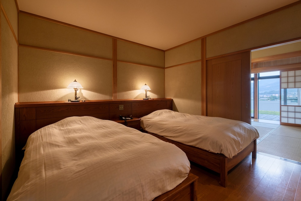 Annex Japanese Western Room with Open-Air & Indoor bath (Caters to 7years old or older) photo 2