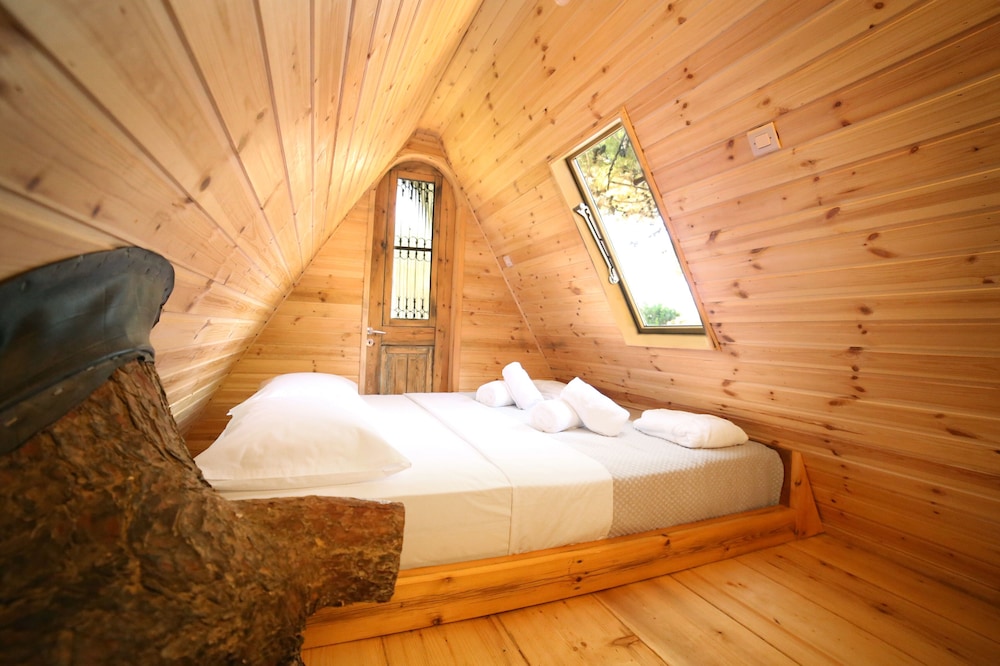 Deluxe Bungalow, Sea View (Tree House) photo 2