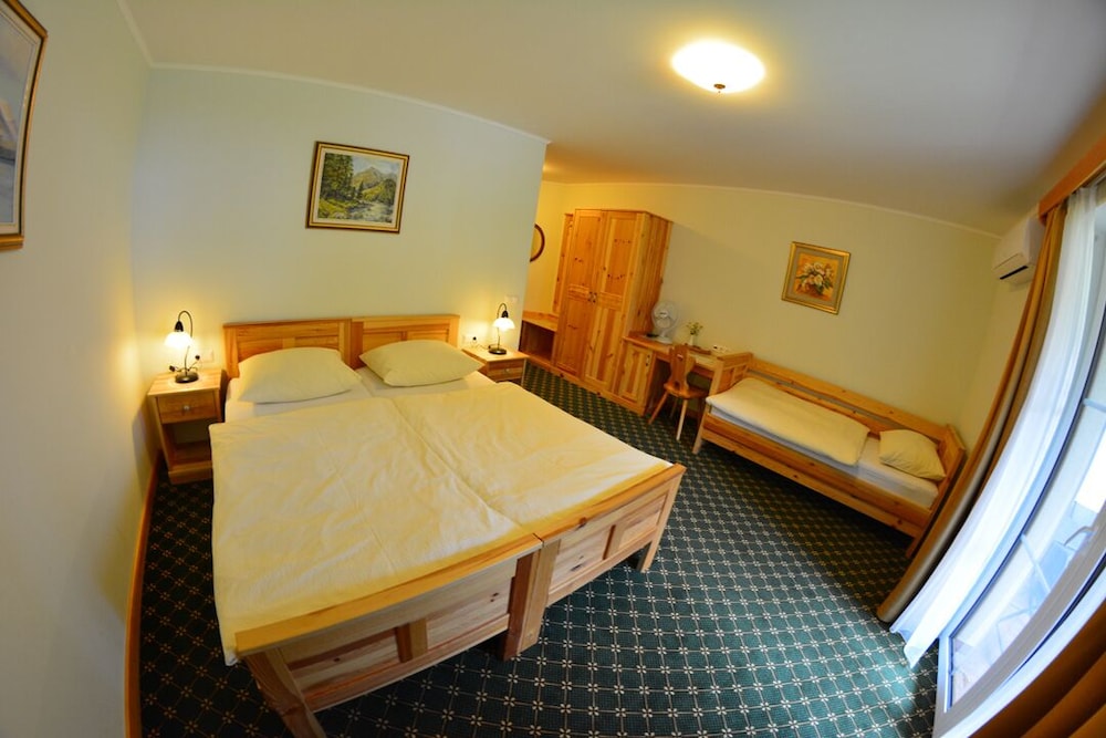 Triple Room, Balcony photo 3