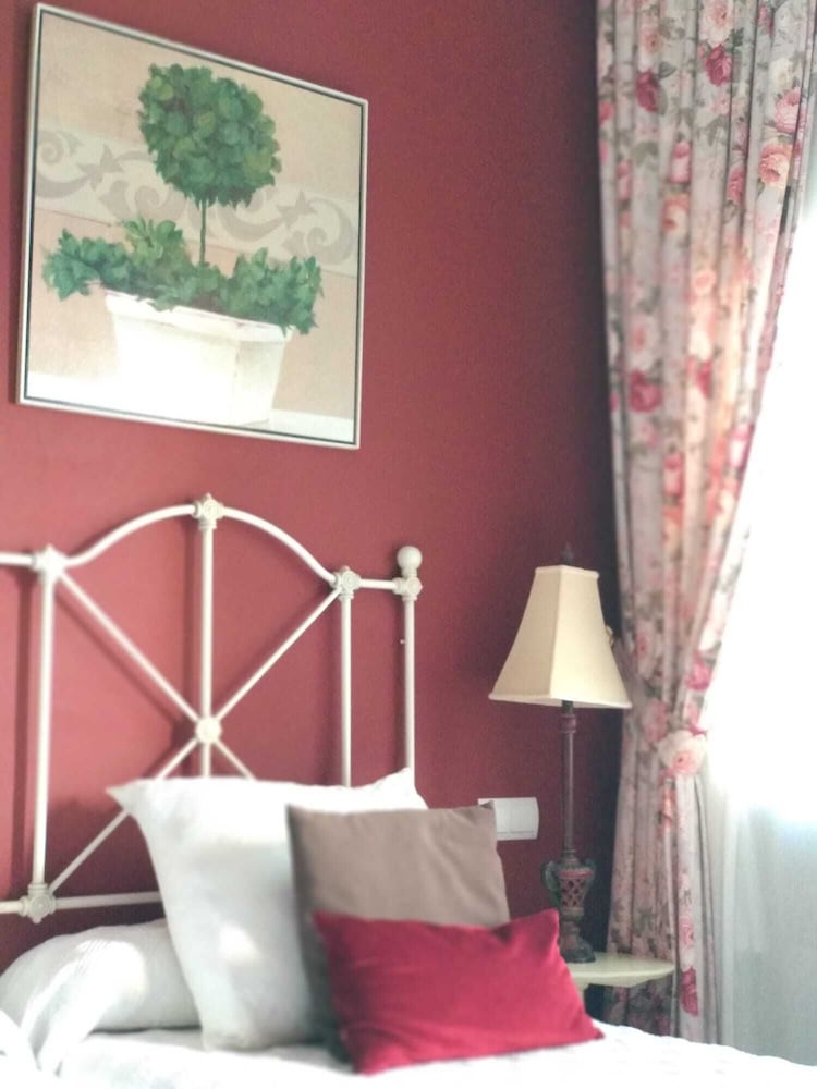 Standard Room - Photo 8