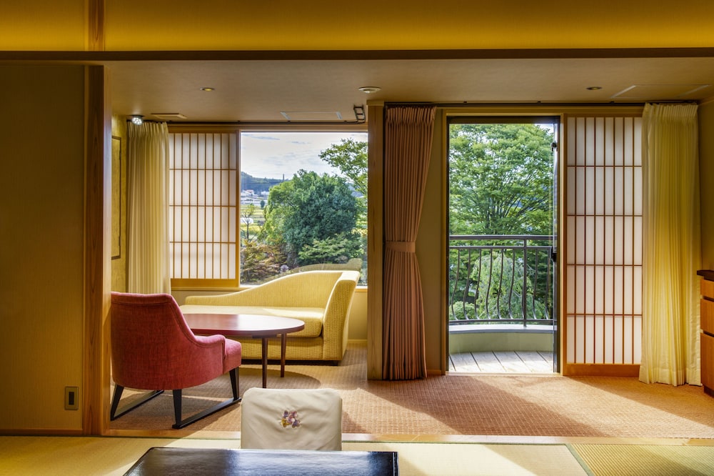 Seseragi Modern Japanese Style Room, No View, [With Yamanshi Wine Lounge Access] photo 2