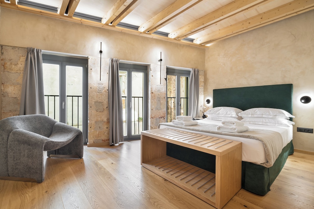 Exclusive Triple Room