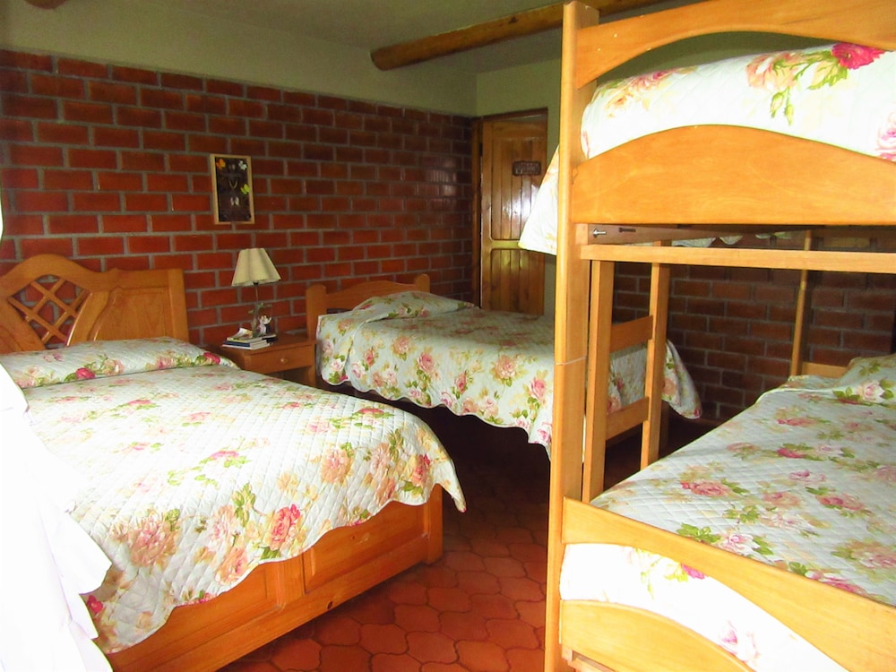 Basic Quadruple Room, Garden View
