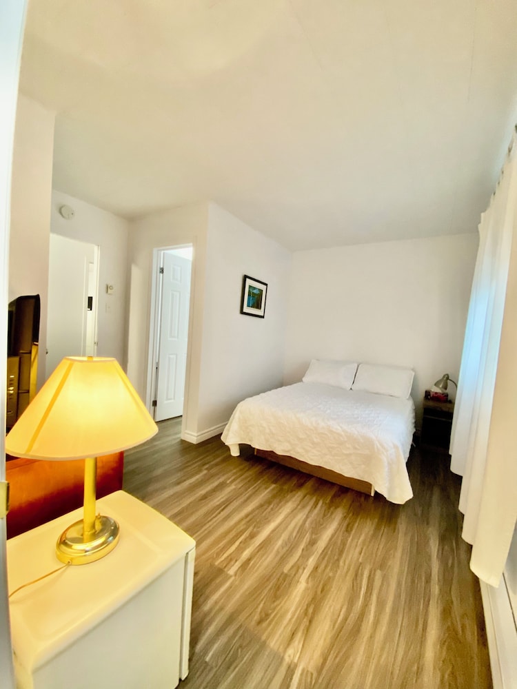 Standard Double Room, City View